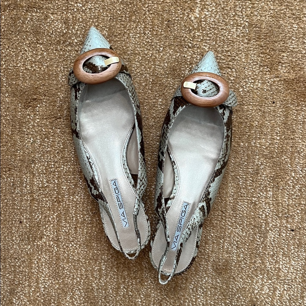 Via Spiga Pointed Toe Kitten Heels with Buckle